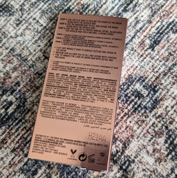 Anastacia Brow Definer Pencil in Medium Brown mini with spoolie brush - Picture 2 of 7
